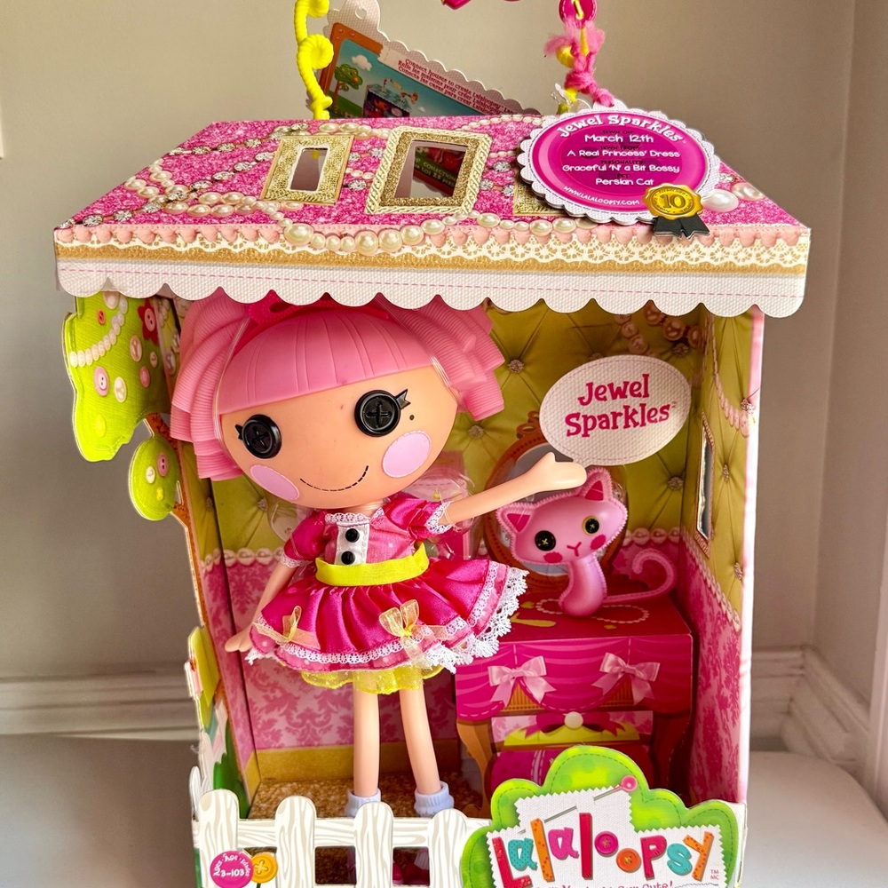Lalaloopsy Jewel Sparkles 13” Princess Doll and Persian Car 10th Anniversary NIB